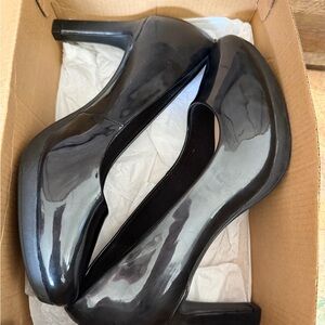 Clarks “Amber Joy” Women's Black Patent Leather Heels